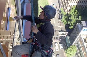 commercial-window-cleaning-3
