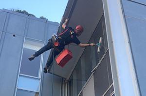 rope-access-window-cleaning